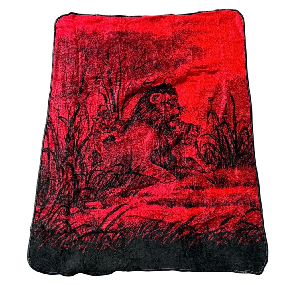 Vintage San Marcos Lion Family Cobertor Blanket Red Black Super Mexico 84x66